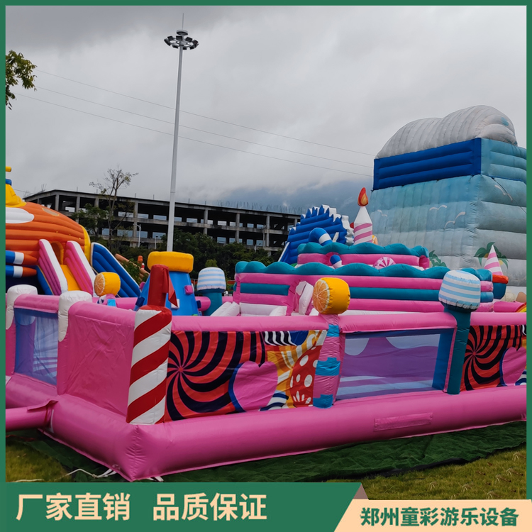 充氣玩具的趣味世界 從充氣蛋糕到創(chuàng)意氣模